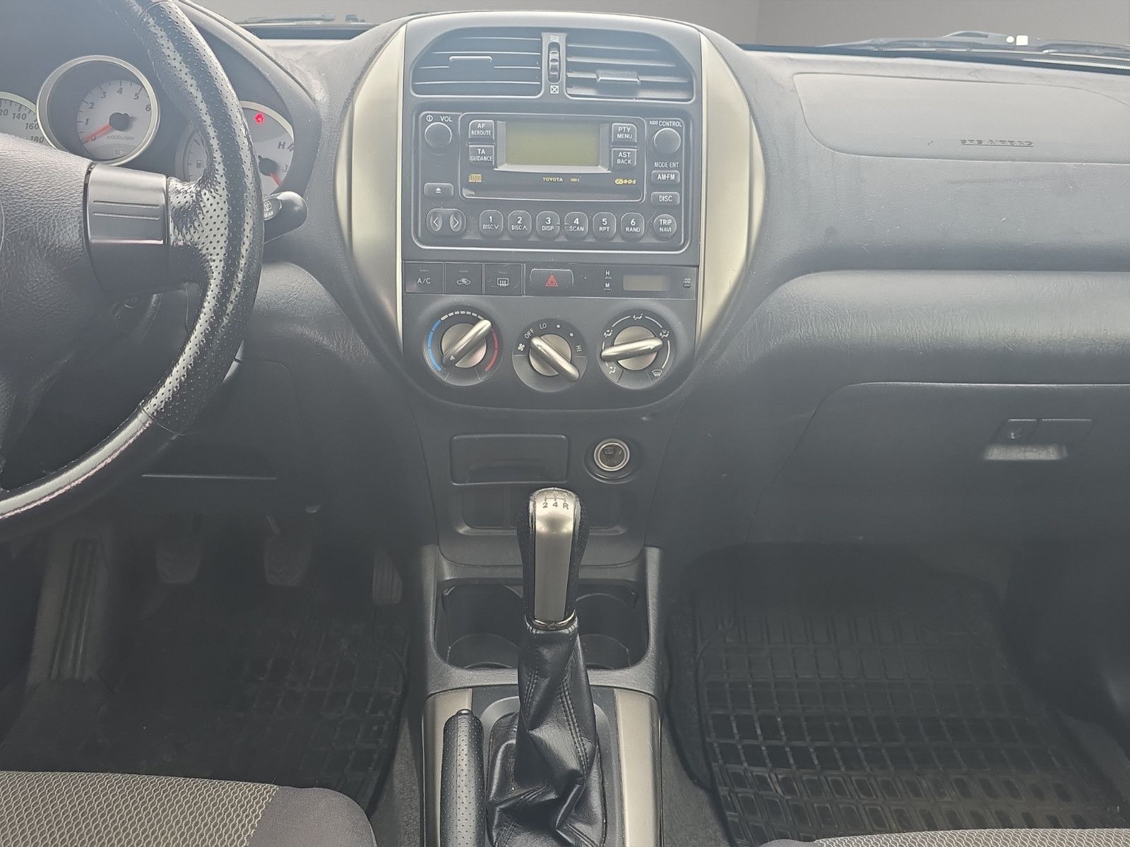 Fahrzeugabbildung Toyota RAV 4 RAV4 2.0 Edition 4X4 Allrad+Aus 1.Hand+AHK