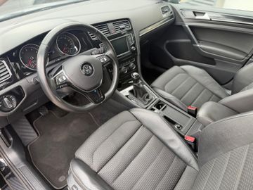 Volkswagen Golf - 7
