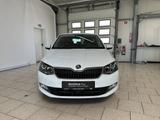 Skoda Fabia 1.0 MPI Clever KLIMA PDC SITZHEIZUNG ACC - Skoda Fabia Clever mit Benzin-Antrieb