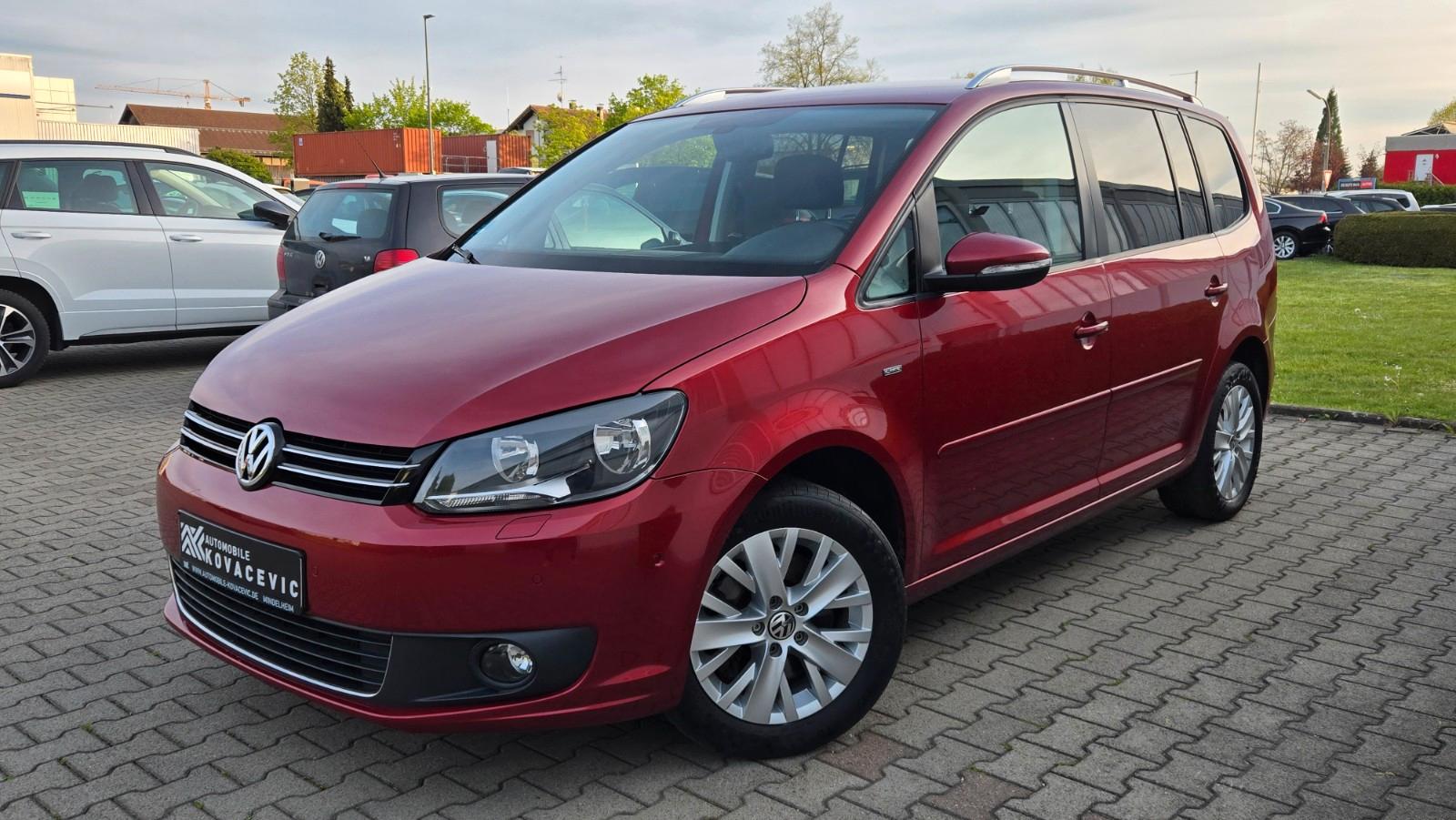 Volkswagen Touran 2.0 TDI"Life"BMT"Navi"Tempomat"1 Hand"PDC