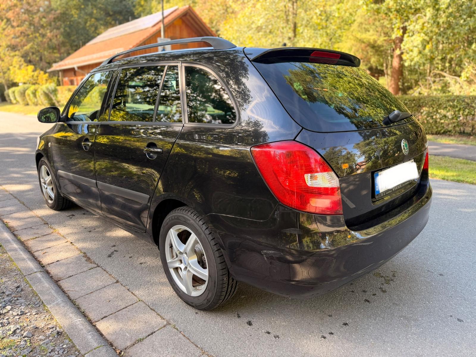 Skoda Fabia 2011 — photo 12