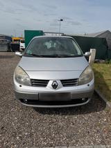Renault  scenic 2.0 Disel 7 sitzen - Renault Scenic aus 2006 mit Diesel-Antrieb