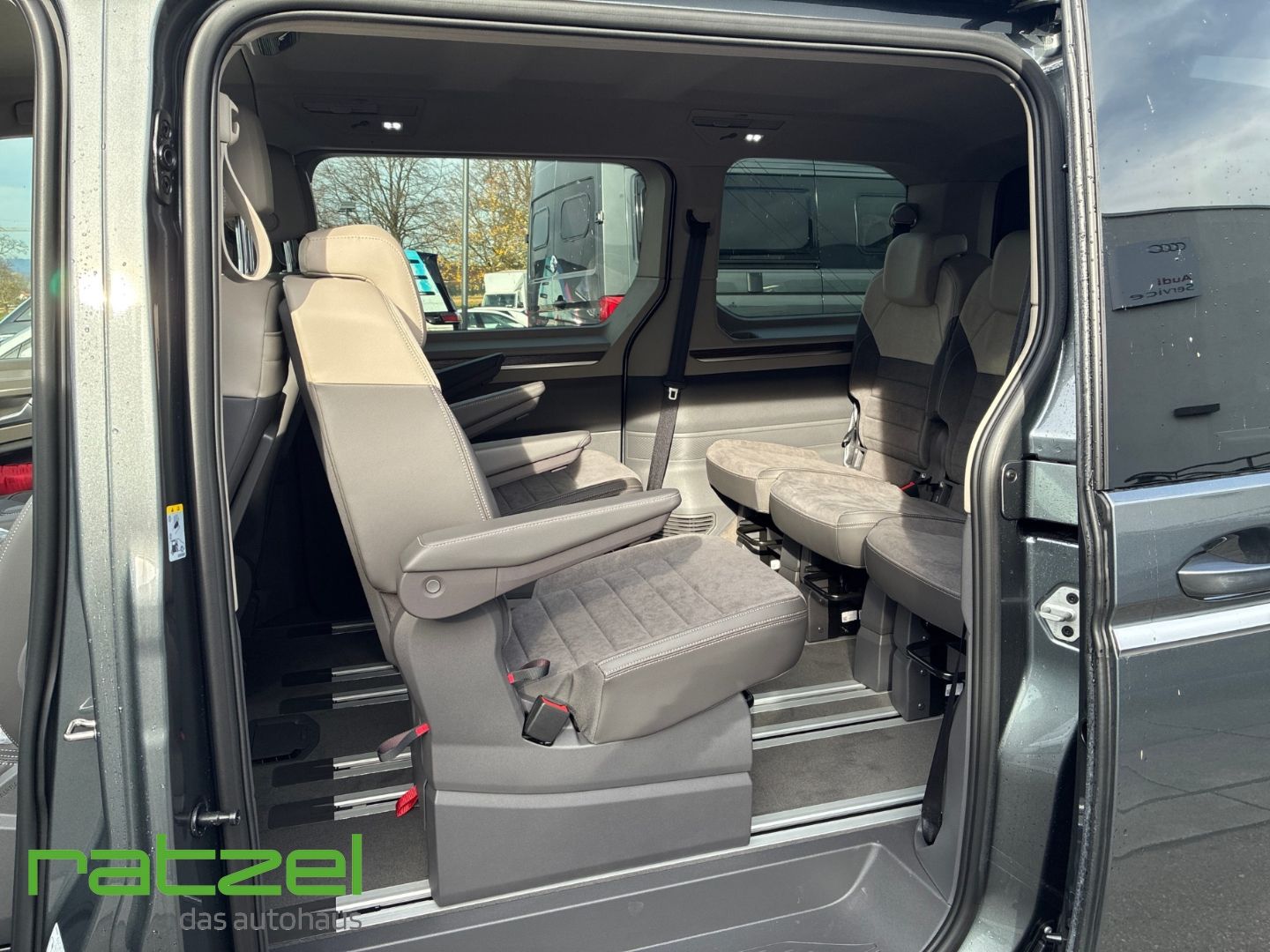 Fahrzeugabbildung Volkswagen T7 Multivan Style AHK+Navi+LED+ACC+Memory Sitze