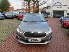 SKODA Kamiq 1.0 TSI DSG 81kW Style+AHK Bild 2
