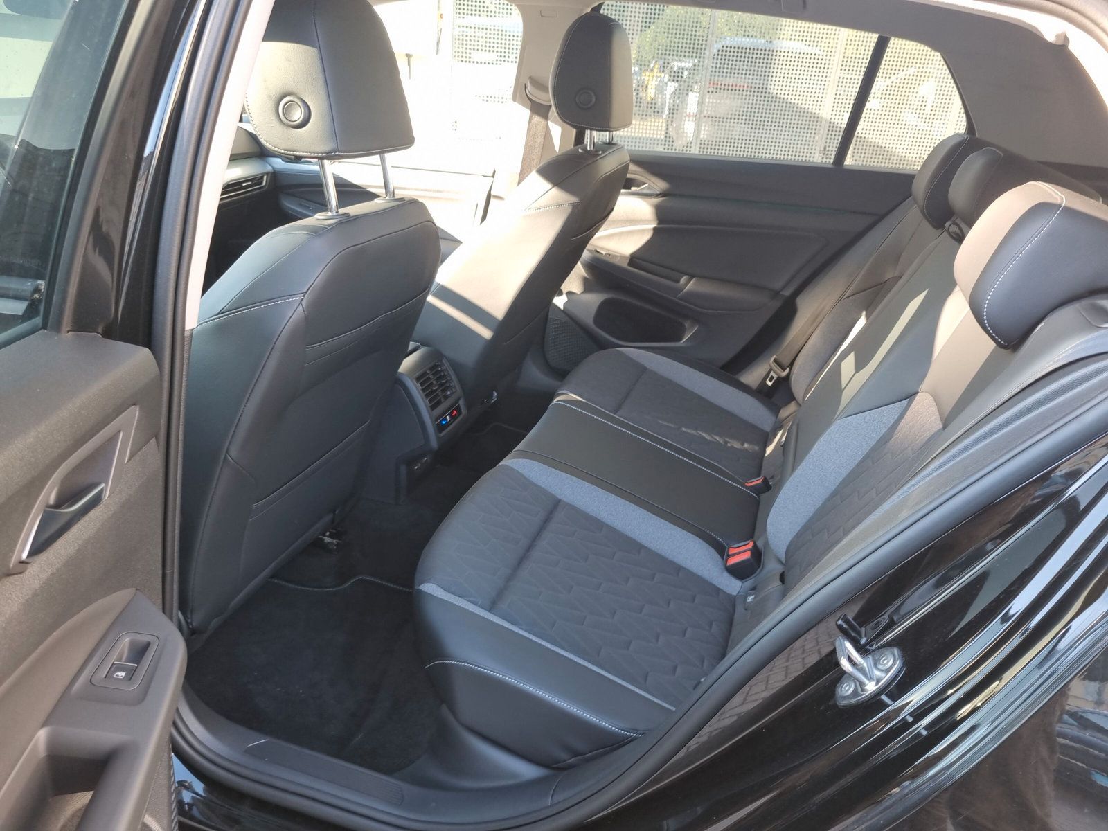 Volkswagen Golf - Bild 14