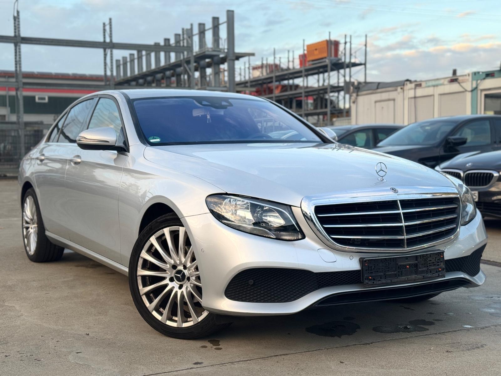 Mercedes-Benz E 220