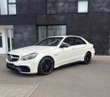 Mercedes-Benz E 63 AMG S 4MATIC AMG S - weiße Mercedes-Benz E 63 AMG