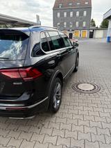 Volkswagen Tiguan 2.0 TSI 162kW DSG 4MOTION Highline Hi... - VW Tiguan Gebrauchtwagen in Gelsenkirchen