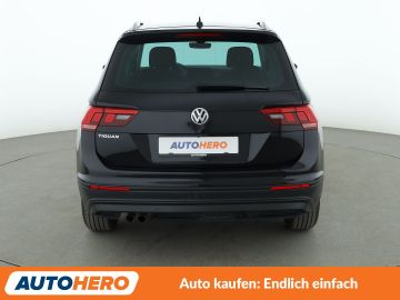 Volkswagen Tiguan - 5