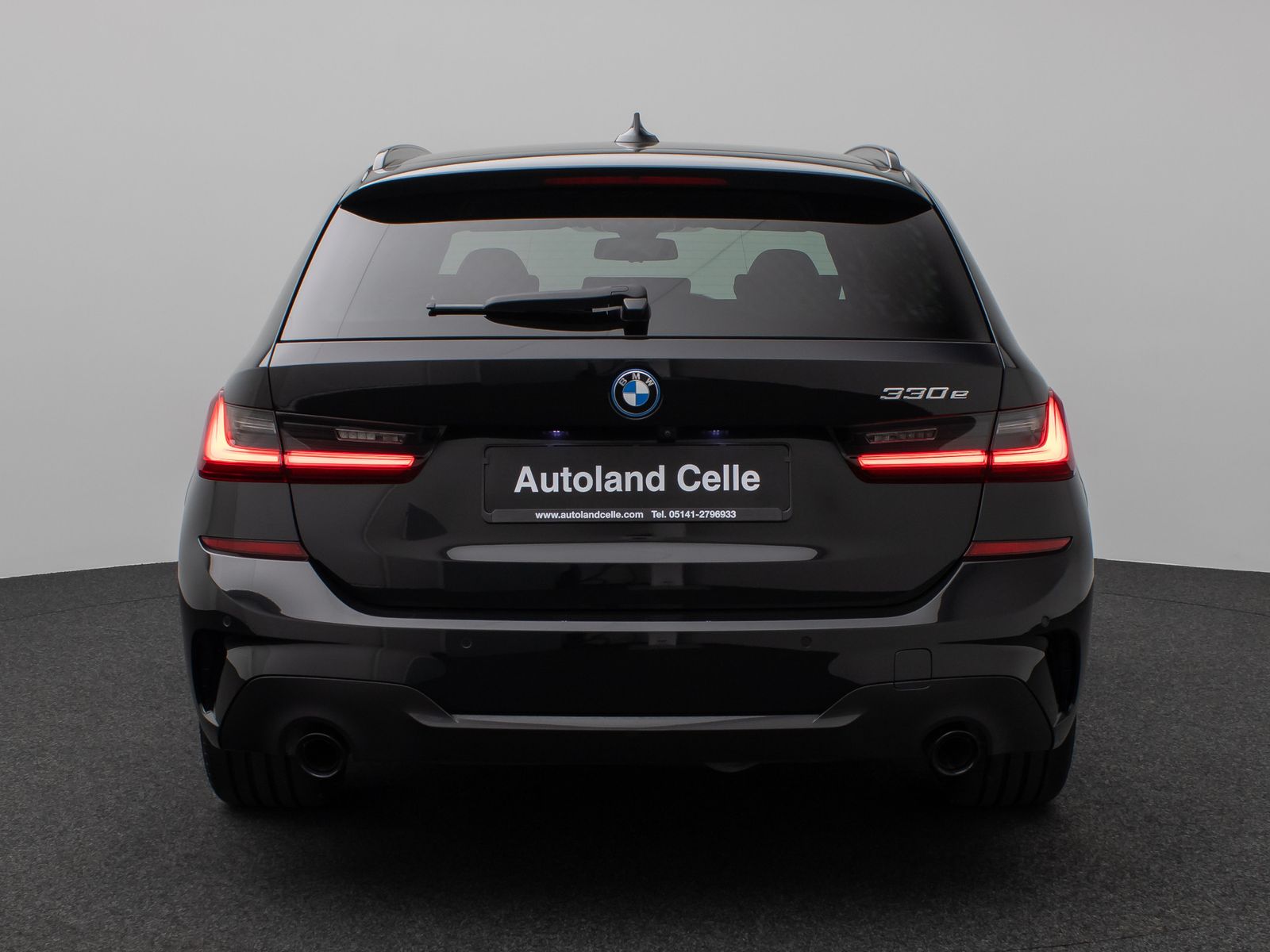 Fahrzeugabbildung BMW 330e M Sport Panorama Laser Kamera HUD DAB HiFi