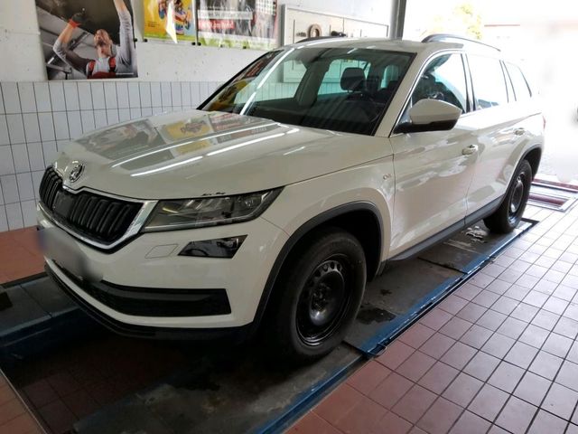 Skoda Kodiaq 2.0 TSI"Soleil"4x4*XENON-LED*STAND*AHK*