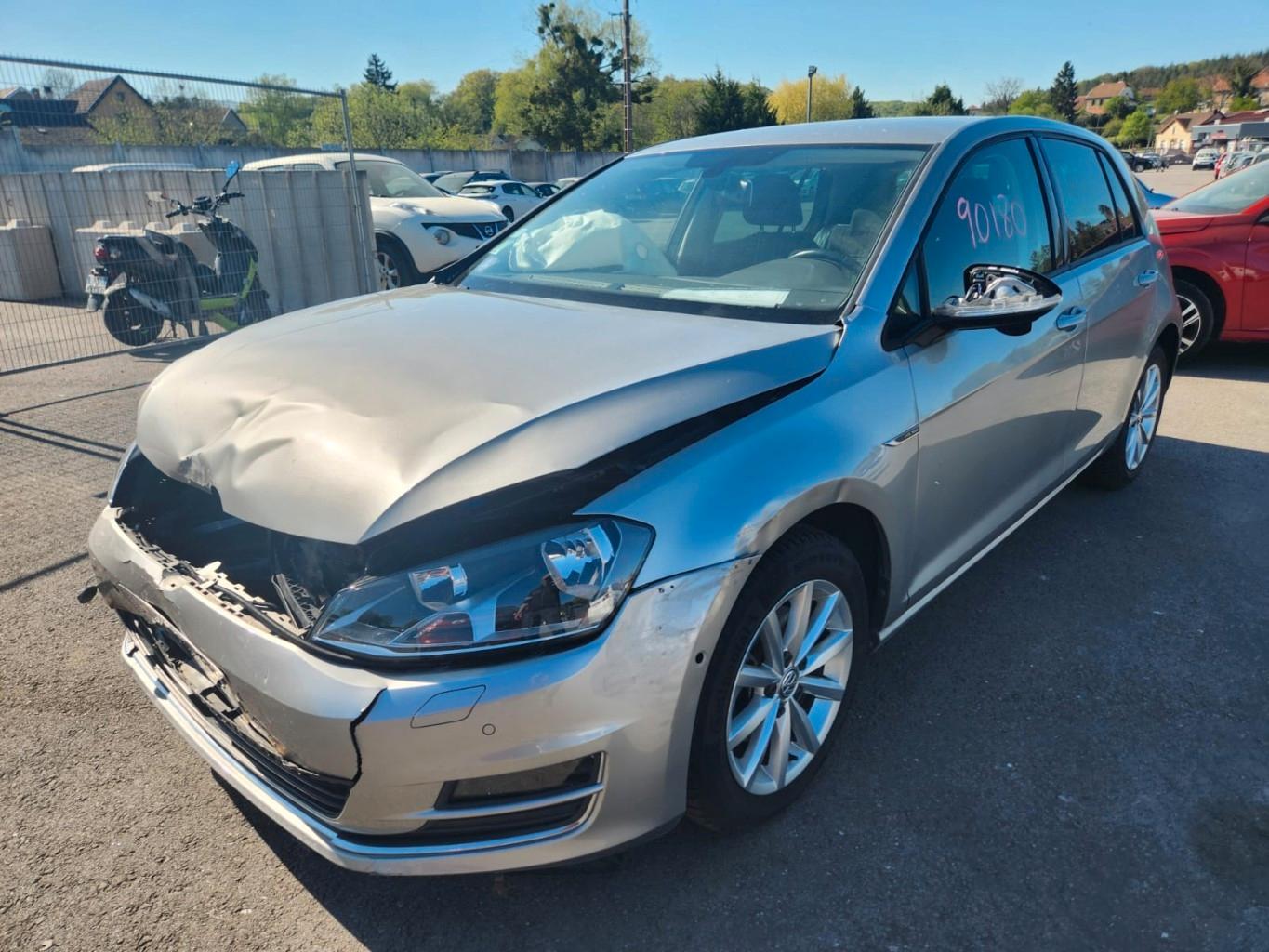 Volkswagen Golf VII Lim. Lounge BMT