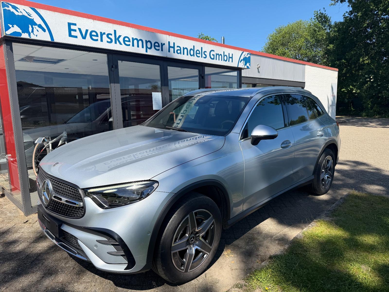 Mercedes-Benz Clasa GLC Diesel 2023 SUV 197 CP Automată Argintiu