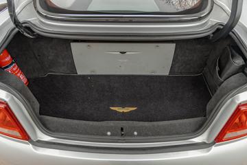 2003 Aston Martin VANQUISH — миниатюра 21