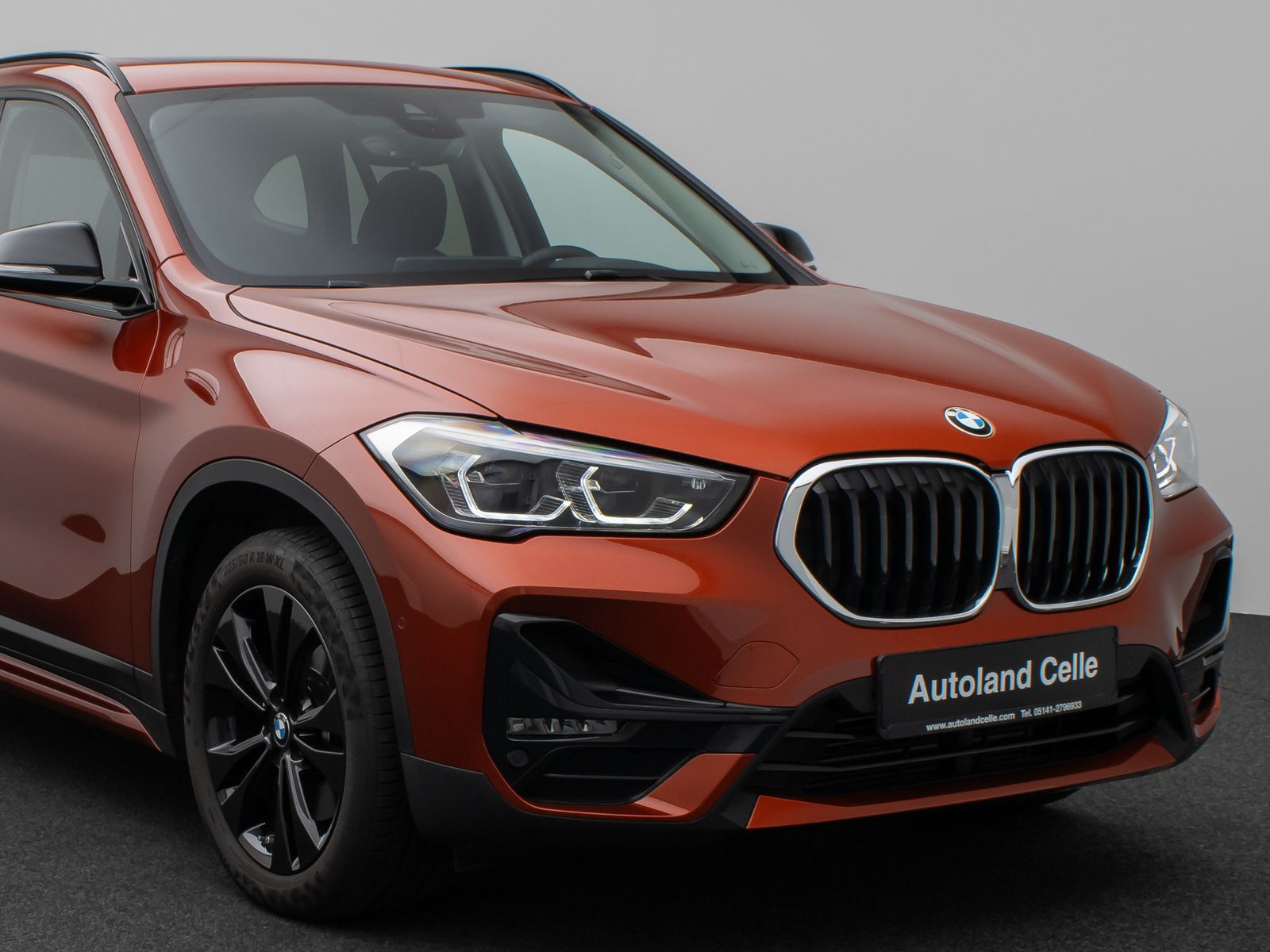 Fahrzeugabbildung BMW X1 xD20d Sport Line Panorama Kamera HUD DAB AHK