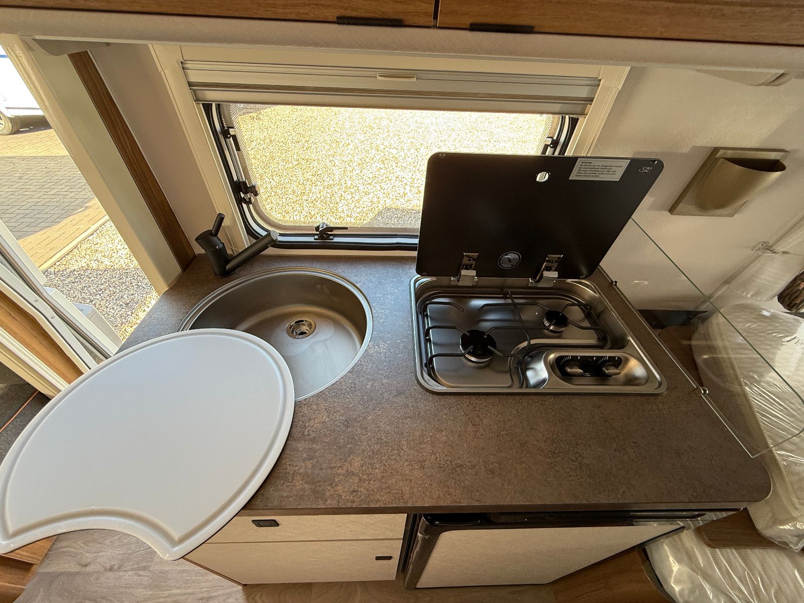 Fahrzeugabbildung HYMER / ERIBA / HYMERCAR Touring 542 - Legend- 5.784€ sparen !!!