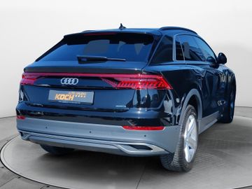 Audi Q8 - 8