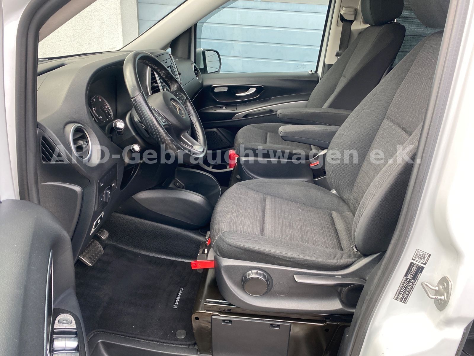 Fahrzeugabbildung Mercedes-Benz Vito Tourer 114/116/119 CDI Edition lang