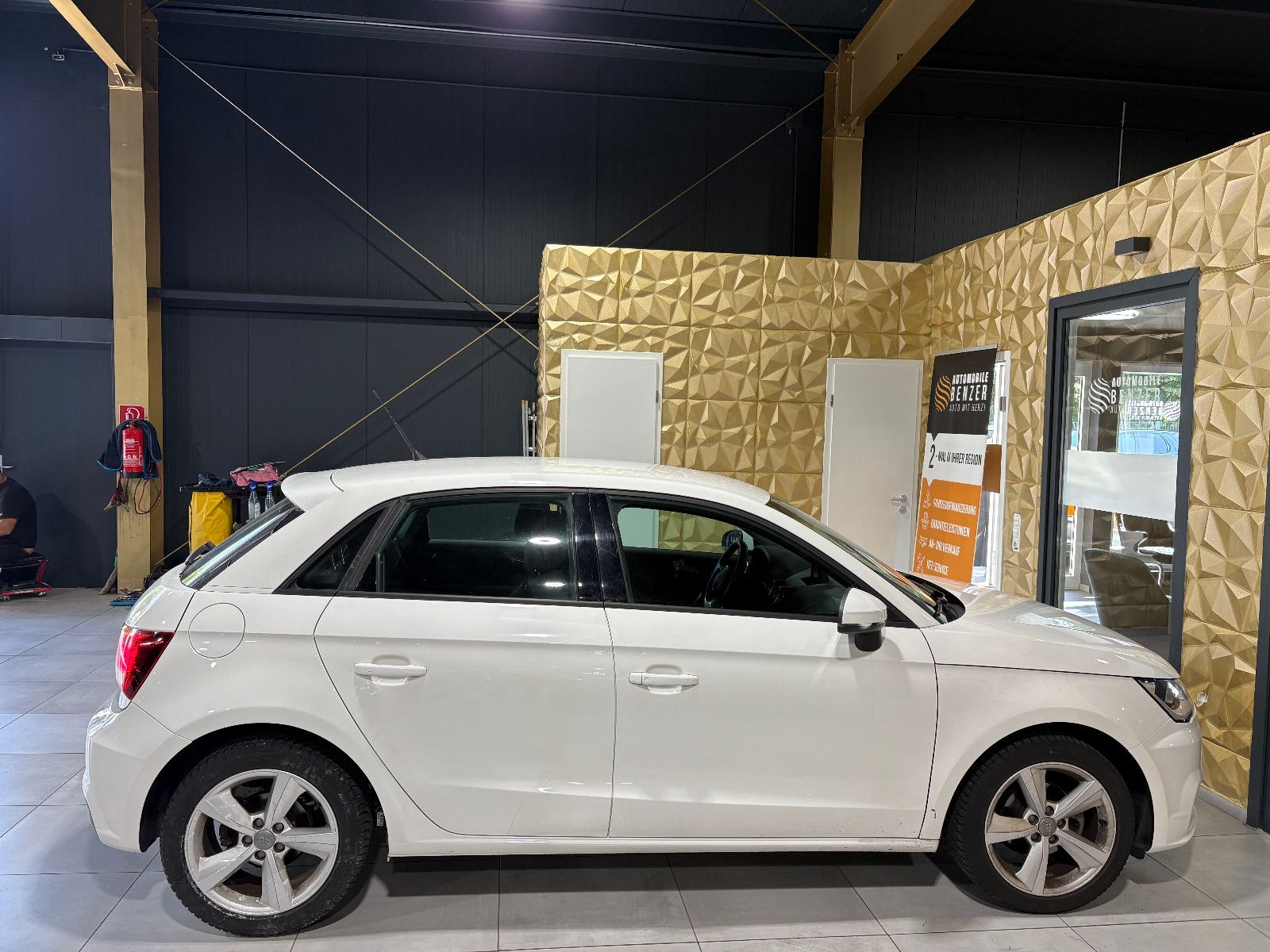 Fahrzeugabbildung Audi A1 Sportback design/S-TRONIC/PDC/NAVI/SHZ/KLIMA