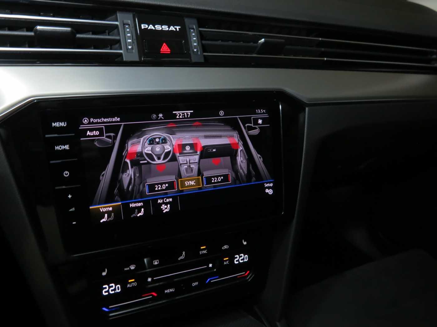 Volkswagen Passat Variant 2.0 TDI SCR DSG7 Elegance Navi