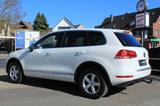 Volkswagen Touareg V6 FSI BMT+XENON+AHK+LEDER+MEMORY+NAVI - Volkswagen Touareg mit Benzin-Antrieb: Geländewagen