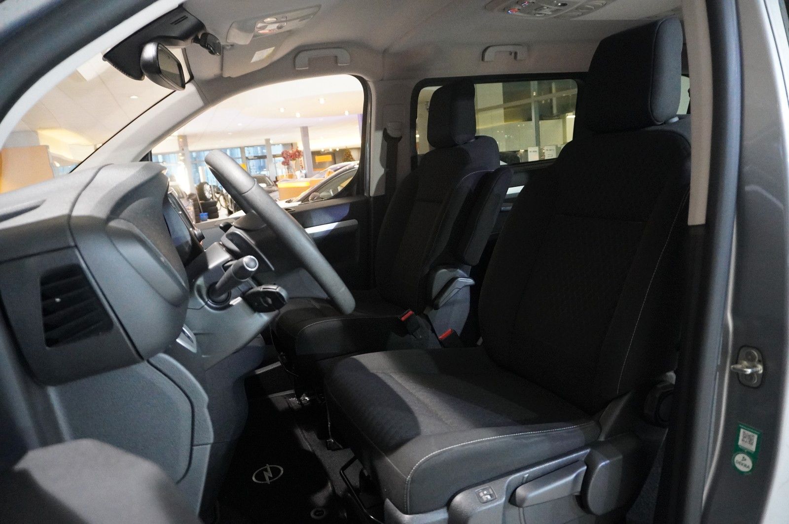 Fahrzeugabbildung Opel Zafira Life 2.0D "M" EDITION 8-SITZ NAVI/HUD/DAB