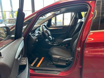 BMW 218 Active Tourer *xDrive*AHK*2-Zonen*