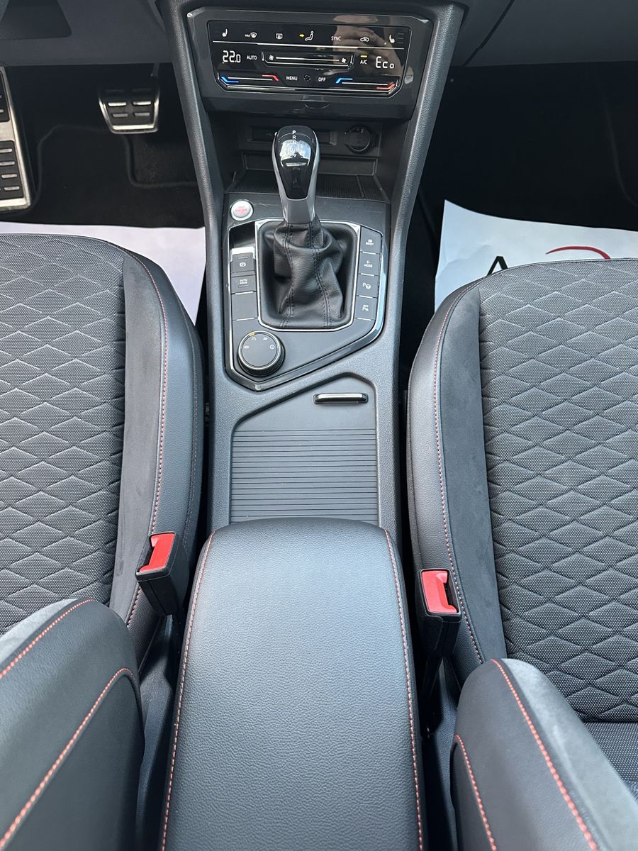 Fahrzeugabbildung SEAT Tarraco 1.4 TSI e-Hybrid FR NAV+LED+PANO+360+ACC