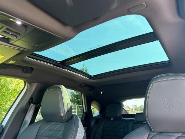 Peugeot 3008 -E GT Massagefunktion Panorama-Schiebedach 
