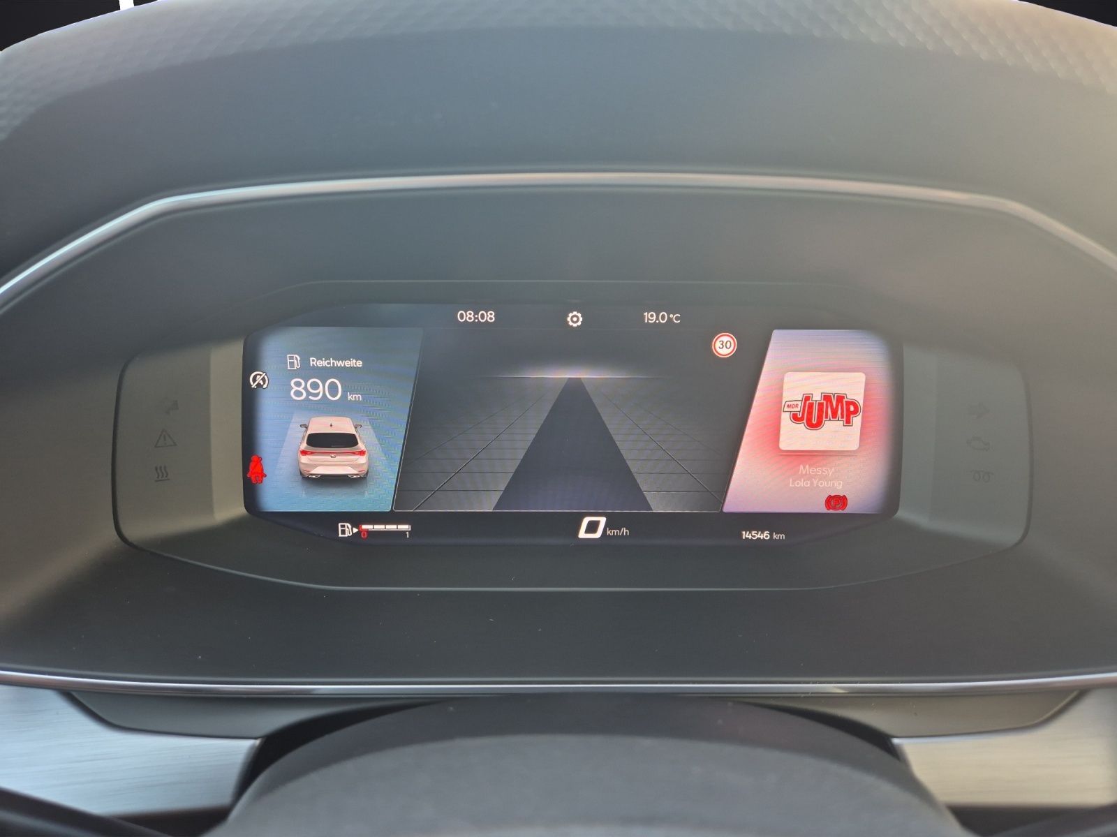 Fahrzeugabbildung SEAT Leon TSI FR-Line LED Navi ACC Park-Assist SH LM