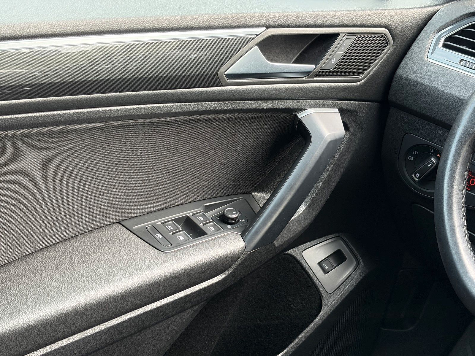 Fahrzeugabbildung Volkswagen Tiguan Allspace Highline 4Motion*7Sitzer*Pano**