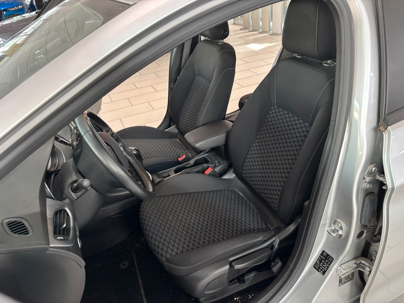 Fahrzeugabbildung Opel Astra K ST 1.6D NAVI/SHZ/LHZ/PDC/ABST.TEMPOMAT