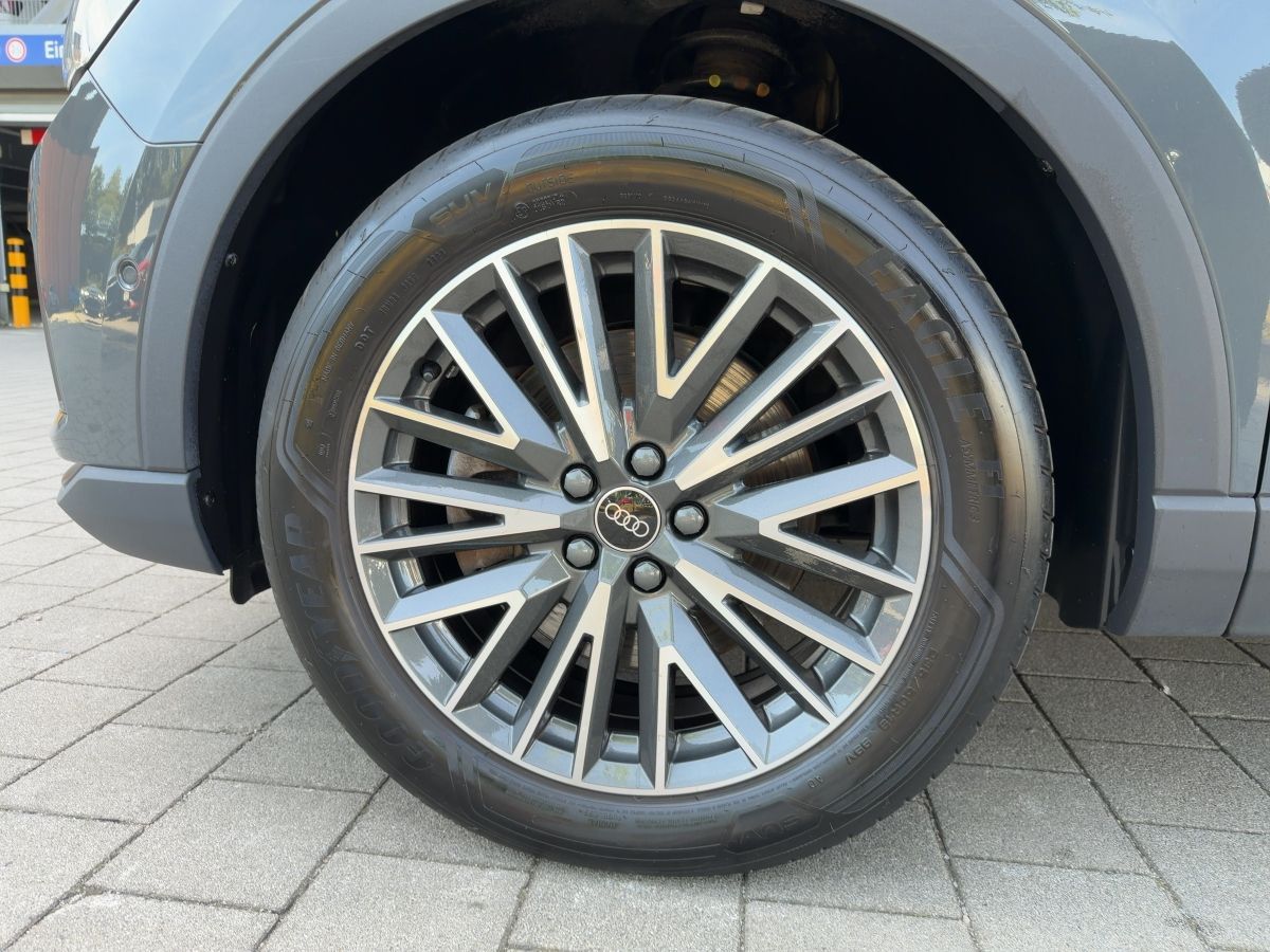 Audi Q3 45 TFSIe S tronic S line Navi Sound Panorama foto 13