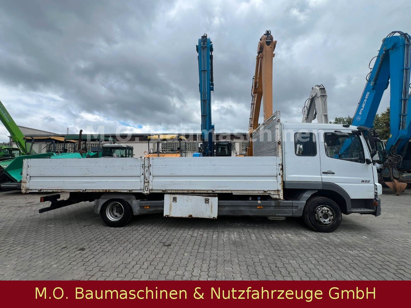 Fahrzeugabbildung Mercedes-Benz Atego 822 / Pritsche / Euro 5/ 6,20 m