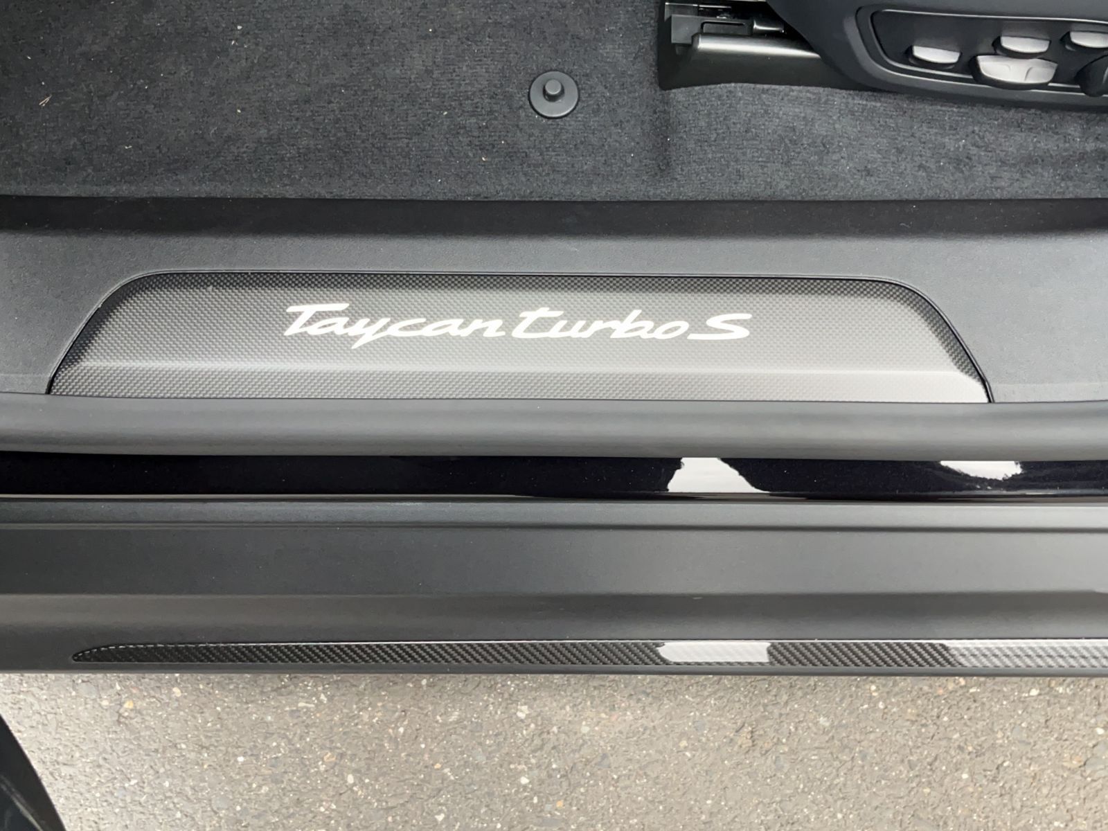 Porsche Taycan - Bild 19