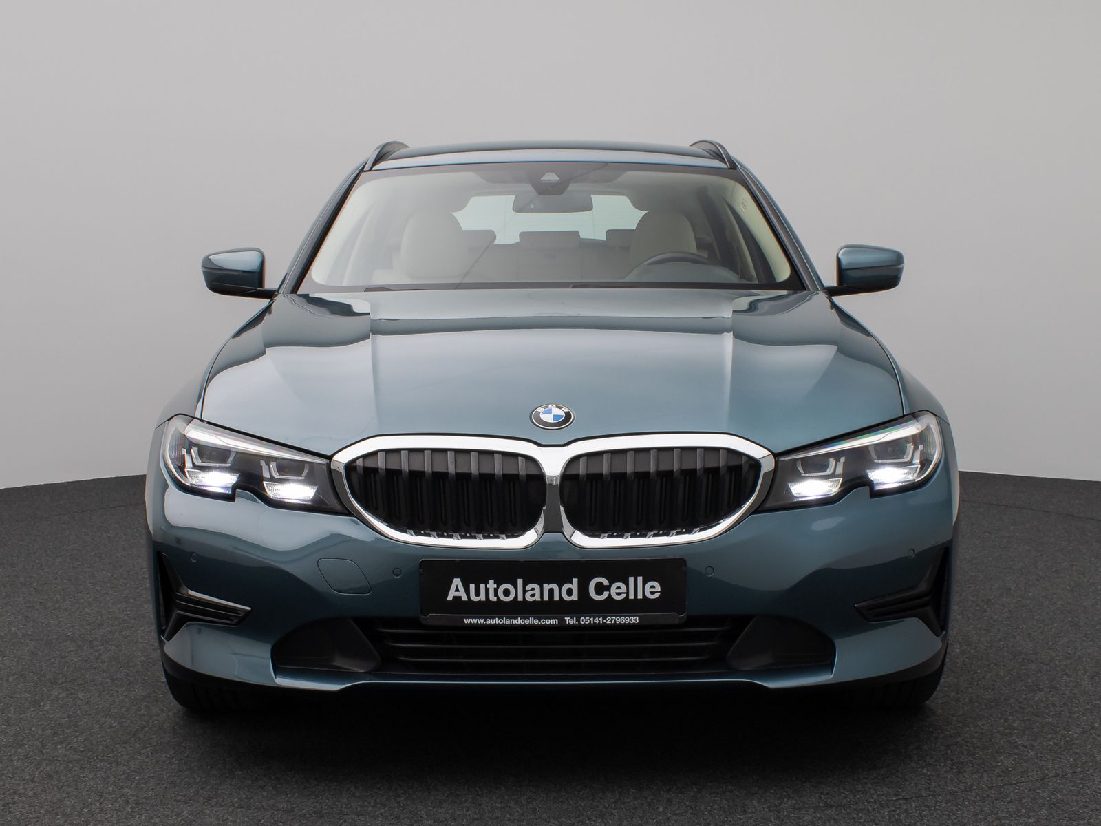 Fahrzeugabbildung BMW 320d xD CockPit+ Lenkrhzg Lordos Stndhz PDC AHK