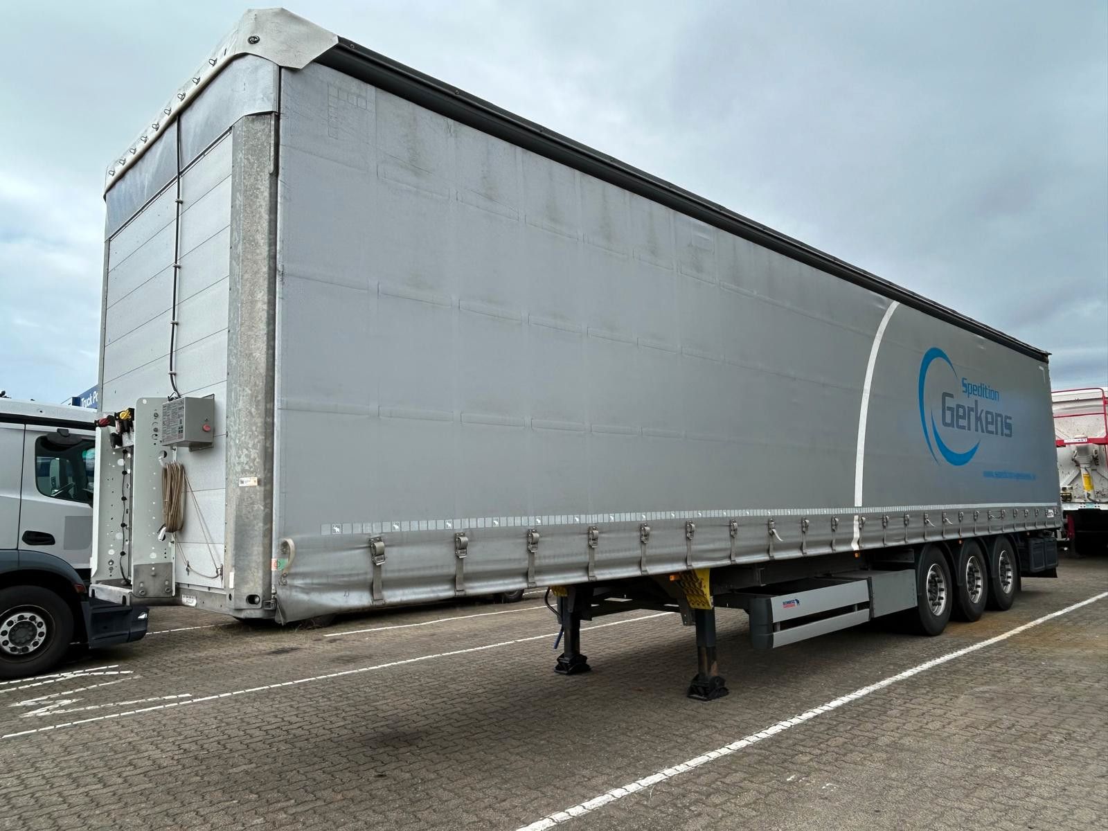 Fahrzeugabbildung Schmitz Cargobull Sattelcurtainsider SCS 24/L-13.62 EB