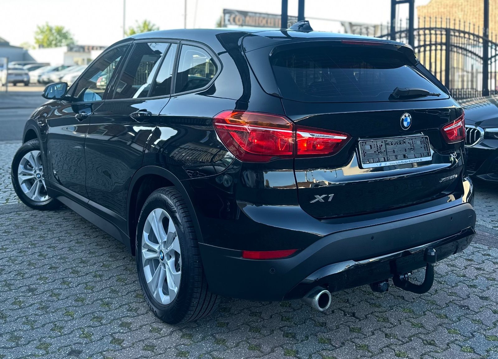 BMW X1 xDrive 25 e*ADVANTAGE*SHZ-AHK-TEMPO*DIGITAL* foto 2