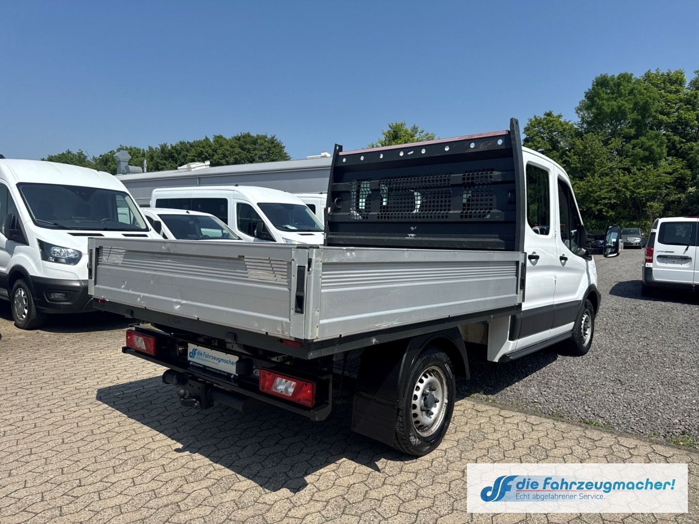 Fahrzeugabbildung Ford Transit Pritsche 310 L2 Doppelkabine AHK Tel.-Vo