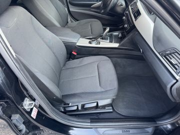 BMW 318 - 12