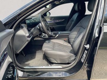 BMW 740 - 10
