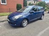 Renault Scenic III Authentique - Renault Scenic Authentique mit Benzin-Antrieb