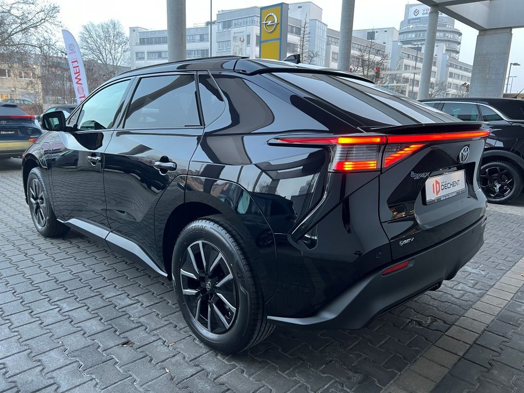 Fahrzeugabbildung Toyota BZ4X 73 kWh Teamplayer 360° KAMERA