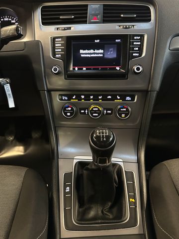 Volkswagen Golf VII Lim. Sound Start-Stopp *Navi*Kamera*