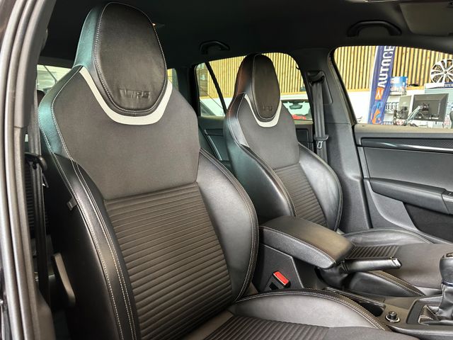 Skoda Octavia Combi RS *BiXenon*Navi*AHK*