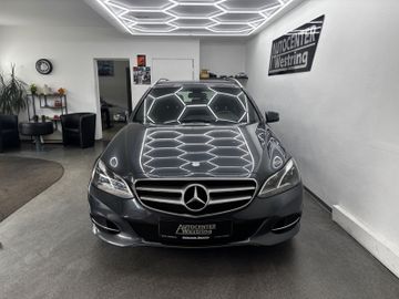 Mercedes E 200 - 4