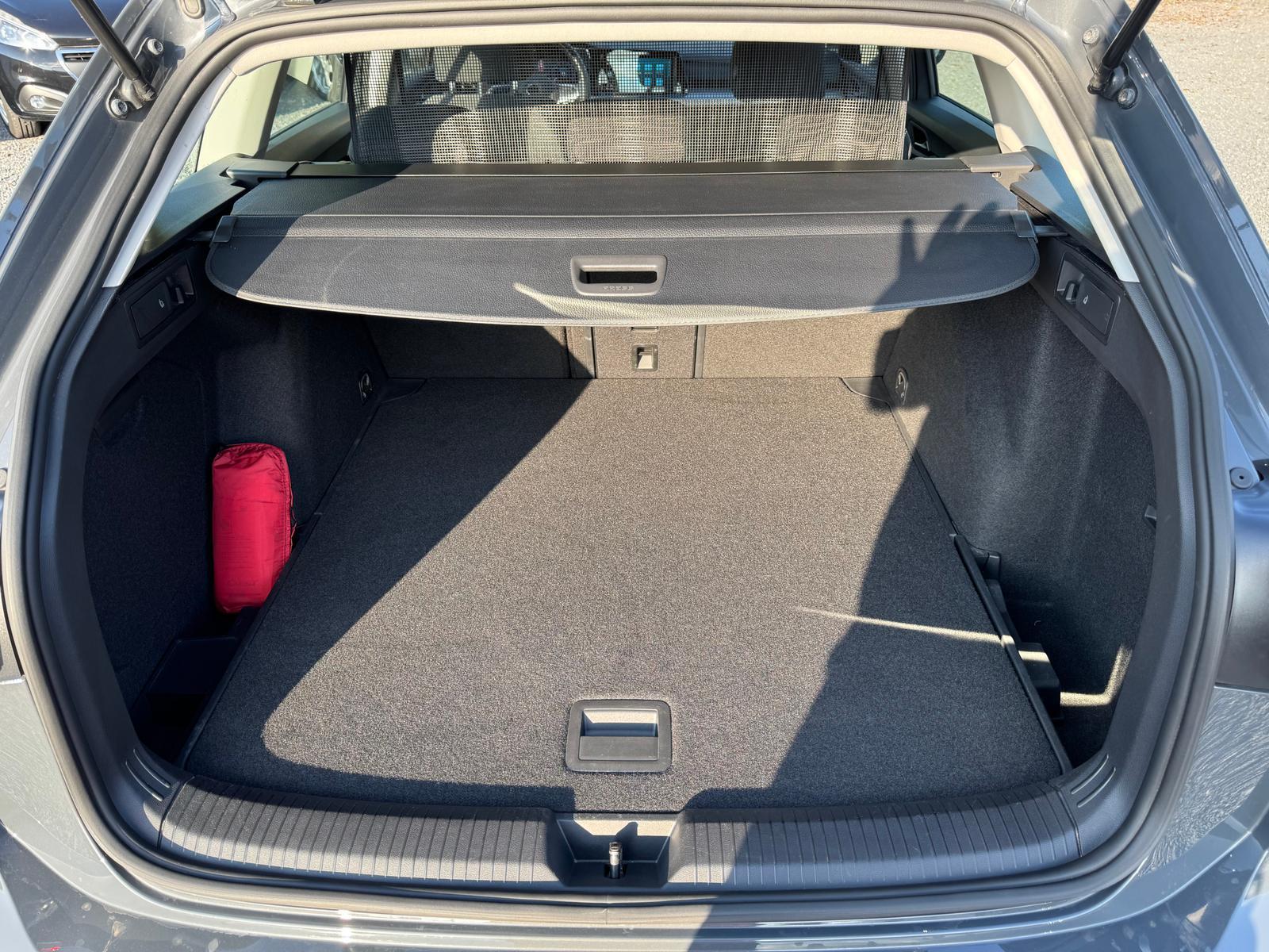 Volkswagen Golf VIII Variant 2.0 TDI *LIFE*PDCHI+VO*AHK*NAV, миниатюра 9