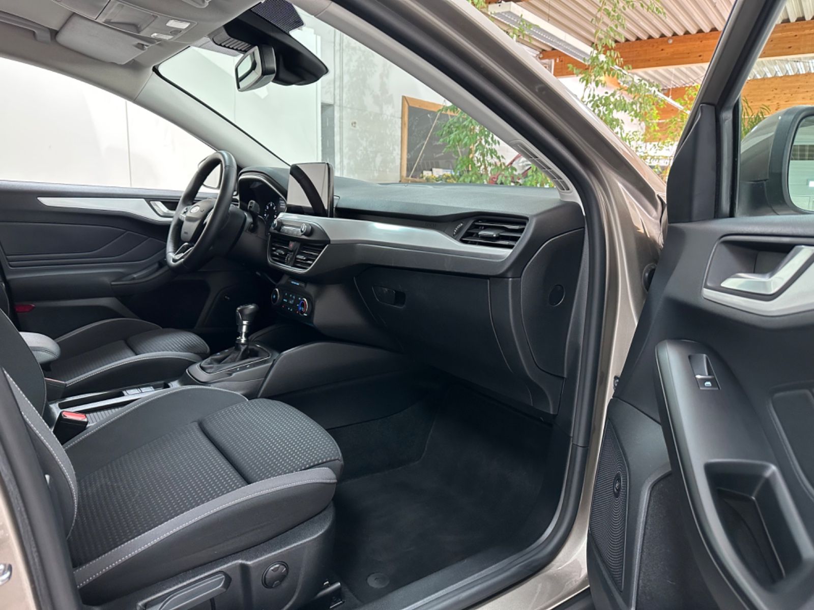 Fahrzeugabbildung Ford Focus Turnier Cool & Connect