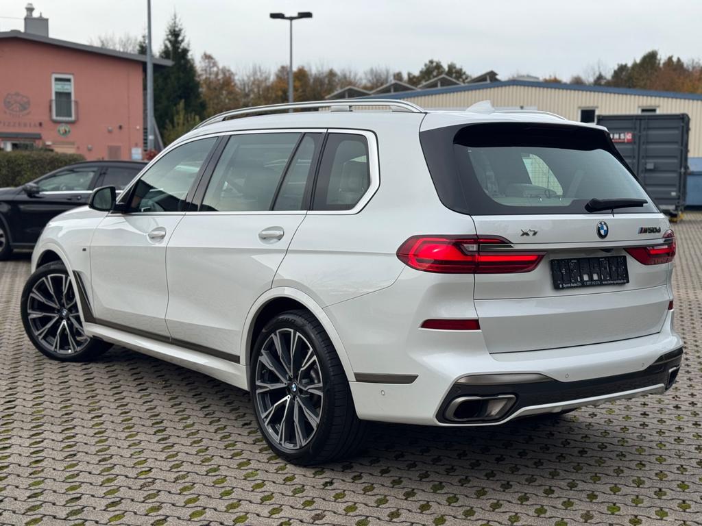 BMW X7 M50