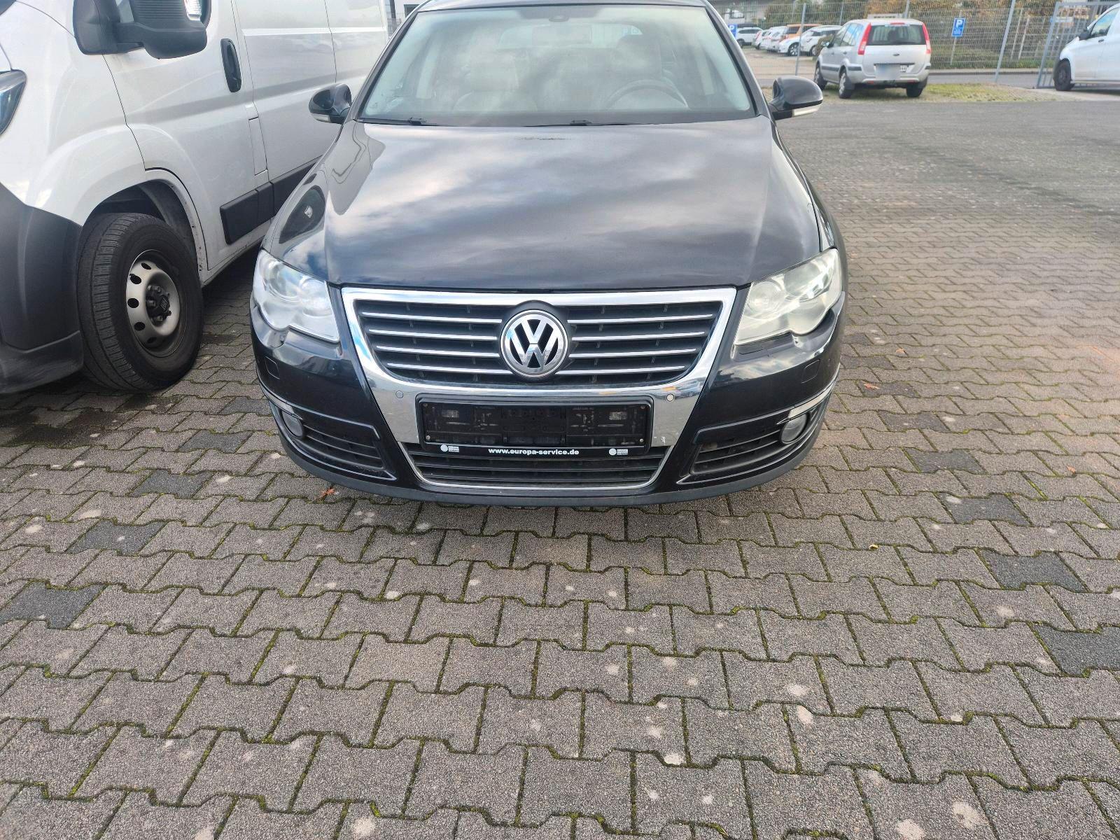 Volkswagen Passat 2006 — rear view
